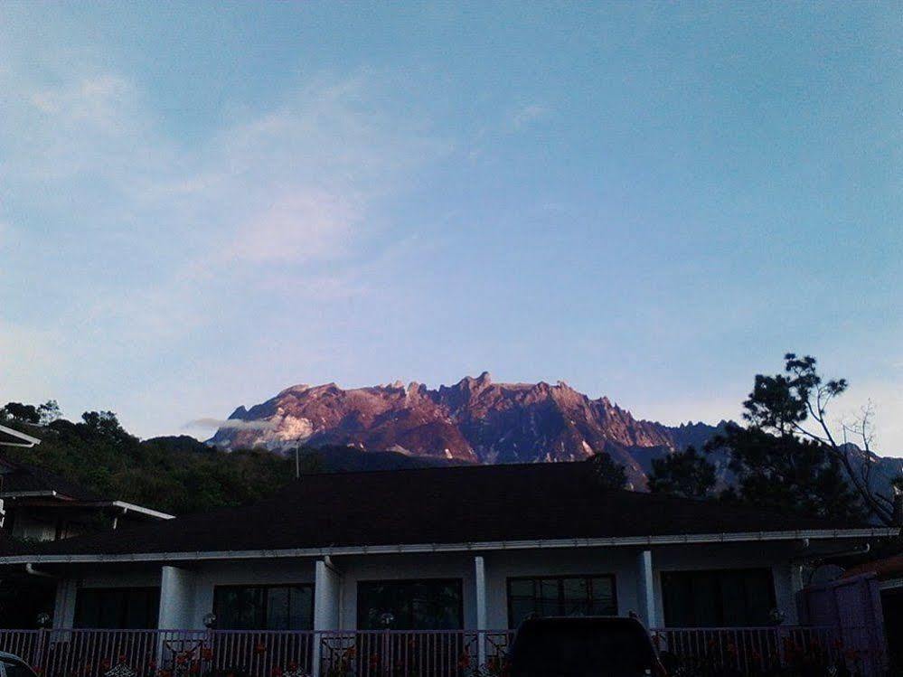 นาบาลู กันดาซัง ล้อดจ์ Villa Kundasang ภายนอก รูปภาพ